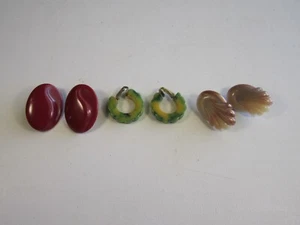 3 Sets Of Vintage Bakelite Ladies Clip On Earrings - Picture 1 of 6