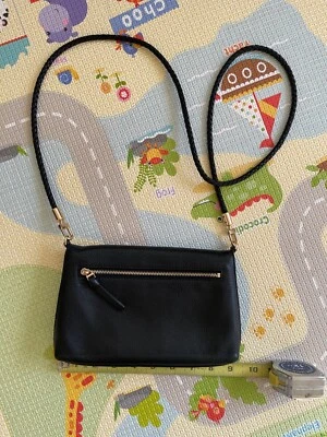 Tory Burch Bombe 折叠式可转换斜挎包真皮黑色 — 第 1/4 张图片