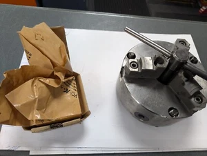 Kitagawa lathe chuck 160mm + spare soft jaws VAT included - Picture 1 of 5
