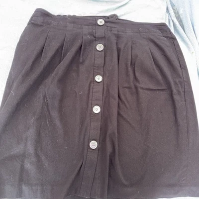 Talbots Size 18w  Skirt  black, Front Buttons, Side Pockets! Cotton stretch - Image 1 of 4