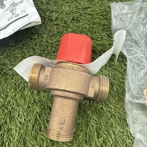 Watt 1/2" Bleifreies Warmwasser Temperatur Mischventil L1170-M2-US 1/2" Lötzinn - Bild 1 von 9