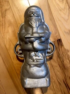 Griswold Vintage Aluminum 11.5” Tall Santa Claus Cake Mold. Not Marked. Read - Picture 1 of 11