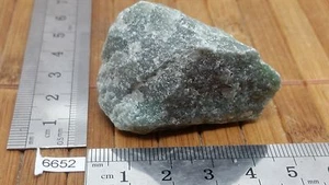 QUARTZ VERT pierre brute mineraux lithotherapie esoterisme collection reiki brut - Foto 1 di 2