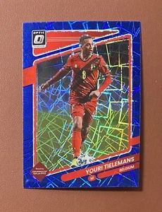 2021-22 Donruss Optik #12 Youri Tielemans ASIA T-Mall blau Velocity Prizm SP - Bild 1 von 2