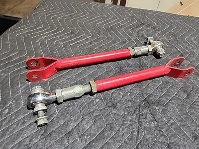 Brazos de suspensión inferiores para Dodge Challenger 08-23 y cargador 08-23 Foto 1 de 4