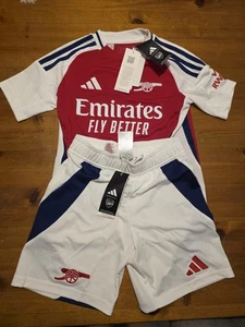Childrens Aged 9 - 10 Adidas Offical Arsenal Football Kit Shirt And Shorts - Picture 1 of 4