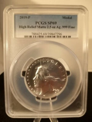 2019 P SILVER AMERICAN LIBERTY MEDAL HIGH RELIEF MATTE 2.5oz .999 FINE PCGS SP69 - Image 1 of 4