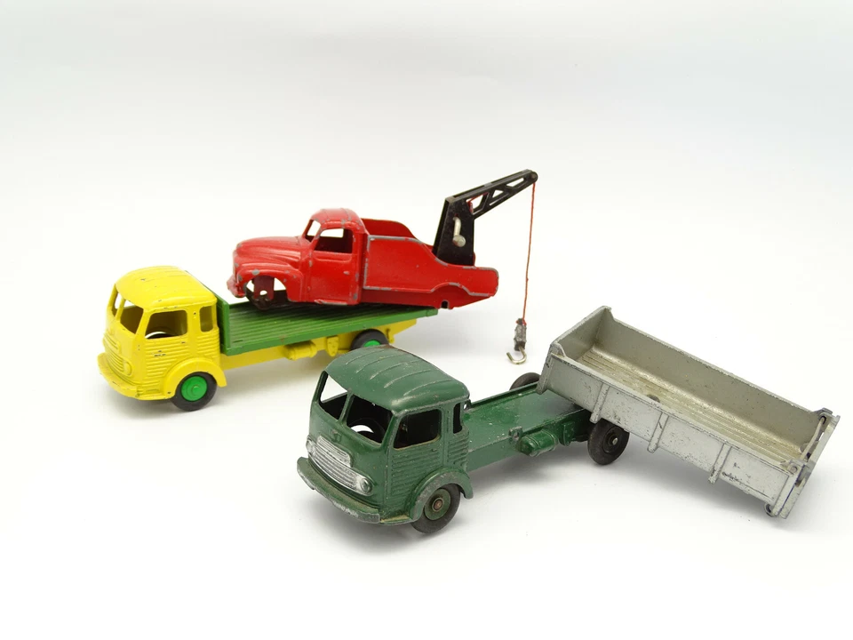 Dinky Toys 1/43 - Set 2 Simca Cargo + 1 Citroen U23 - Bild 1 von 1
