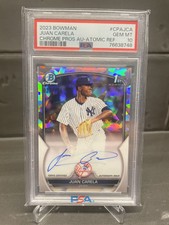 JUAN CARELA AUTO 2023 BOWMAN CHROME ATOMIC REFRACTOR 63/100 AUTOGRAPH 1st CARD