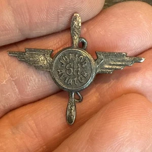 RARE!! Vintage WWII Era Scripps Howard Jr. “JUNIOR AVIATOR” Lapel Pin - Picture 1 of 2