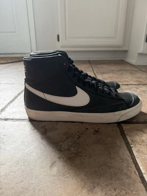 Nike Blazer '77 High Top Vintage Mid Black/White Size 10.5 Men BQ6806-002 - Image 1 of 4