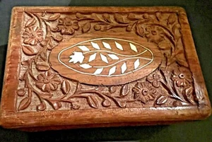 6" X 4" Hand Carved Box Hinged Lid Inlay Floral Design Felt Lining Trinkets  - Picture 1 of 10