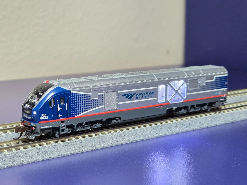 N Scale Bachmann Siemens SC-44 Charger, Amtrak Midwest 4623, DCC & Sound, 67951 - Image 1 of 4