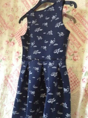 ROBE chasuble mi-saison KIABI 8a motifs oiseaux - Photo 1/3