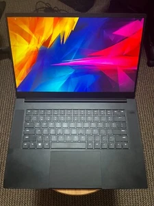 Razer Blade 15 2019 base, 15.6in, Intel Core i7, 32GB RAM, 460GB SSD, 1T HDD - Picture 1 of 6