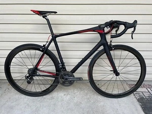 LOOK 675 LIGHT, Carbon Rim Brake Road Bike. Campy EPS, ENVE SES 3.4. Weight 15lb - Picture 1 of 15