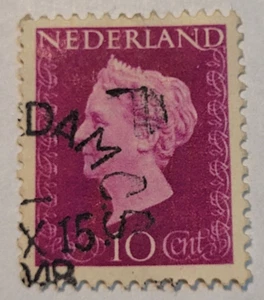 Netherlands Postage ~ Queen Juliana ~ Purple 10₵ Stamp ~ Posted ~ 1953 ~ G55 - Picture 1 of 6