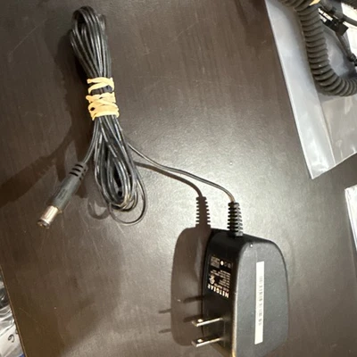 AC DC Adapter Charger For NETGEAR 332-10301-01 AD817F10 12V 1.5A Power Cord PSU - Image 1 of 2