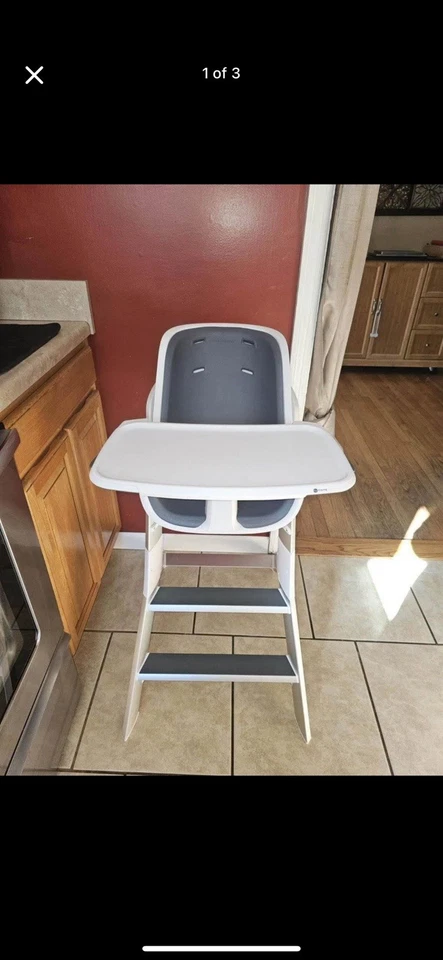 4moms Connect Highchair, One-Handed Magnetic Tray Attachment , White/Grey - Image 1 of 3