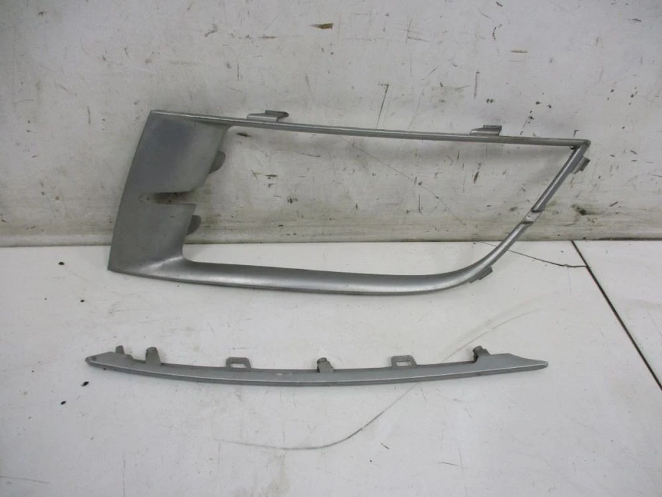 Cubierta de embellecedor luces antiniebla izquierda 2 piezas Se adapta a Mazda 6 Hatchback Foto 1 de 4