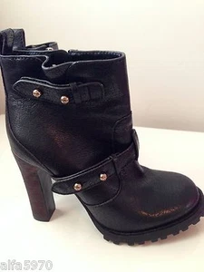 Tory Burch Black Landers Women's Ankle Boot - NEW - Size US 10 M - Picture 1 of 4