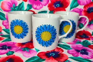 Juego de 3 tazas de café vintage azul margarita - tazas de cerámica floral estilo mediados de siglo - Imagen 1 de 16