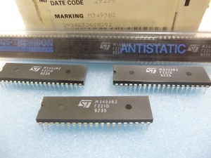 1 Stück / 1 piece  M34930B1 12 X 8 ANALOG CROSSPOINT WITH CONTROL  MEMORY  - Bild 1 von 8
