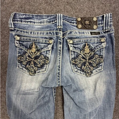 Pantalones de mezclilla ajustados Miss Me Girls talla 16 embellecidos estrás flor de lis bolsillos Foto 1 de 4