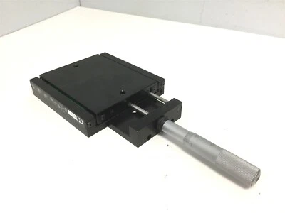 Etapa de rodamiento de bolas superior sólida Edmund EDM-38177A con micrómetro Parker, carga: 95 lb Foto 1 de 4