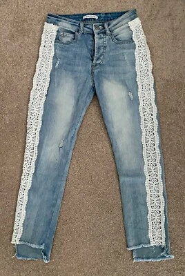 Pantalones de mezclilla desgastados Joie Clair con ribete de encaje blanco, dobladillo deshilachado, talla 25 Foto 1 de 3