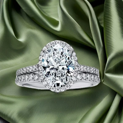 Anillo de compromiso ovalado Tiffany and Co Soleste platino y diamante incluye valoración Foto 1 de 4