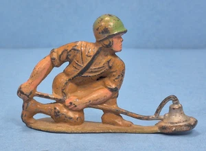 Vintage Barclay Manoil Lead Soldier Mine Detector Sweeper - Picture 1 of 10