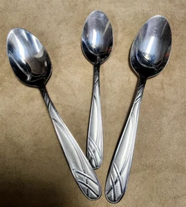 Pfaltzgraff MIRAGE FROST Stainless Flatware 2 Tablespoons 1 Teaspoon - Picture 1 of 3