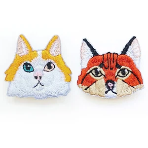 2pcs Brooch Pin Embroidery Lifelike Ginger Odd-eyed Cat Children Light Weight - Picture 1 of 7
