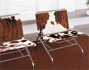 Außergewöhnlicher Kuhfell Lounge chair, Cocktailsessel, Loft Sessel Braun-Weiss - Bild 1 von 1