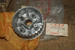 HONDA CB450K CL450 CB450 DOHC CLUTCH CENTER HUB 22120-292-030 OEM NOS - Picture 1 of 3