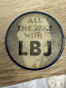 Vintage VARI-VUE Flicker Pinback All The Way With LBJ President Lyndon Johnson - Picture 1 of 5