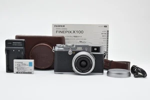 Fujifilm X100 FinePix X Series 12.3MP Digital Camera w/Case [Exc-] #2677968 - Picture 1 of 13
