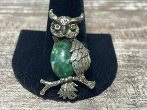 Gerry's goldfarbene Eule Brosche Anstecknadel grüner Bauch Strass Augen Vintage signiert - Bild 1 von 5