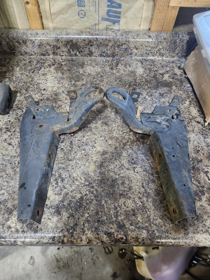 PAR Portachoques Soporte Volkswagen Corrado Original 503 807 114a 535 807 113  Foto 1 de 4