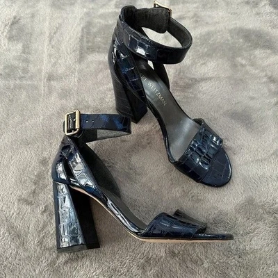 Zapatos Stuart Weitzman The Mostly de cuero en relieve de cocodrilo azul marino 6,5 Foto 1 de 4