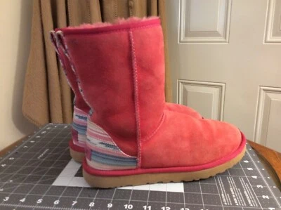 Botines Ugg Clásicos Cortos Serape Rosa Multicolor Talla EU38 US7 Edición Limitada Foto 1 de 4