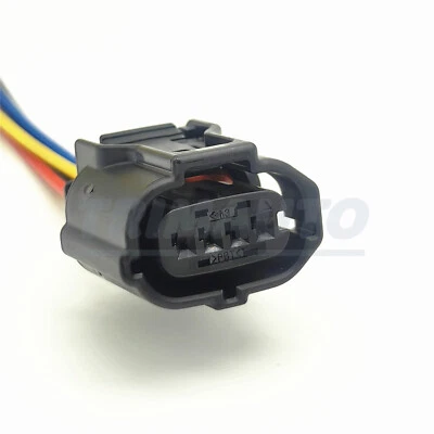 For 2023-2024 Toyota Prius Oil Pressure Sensor/Switch Connector Plug 89448-33010 - Image 1 of 4
