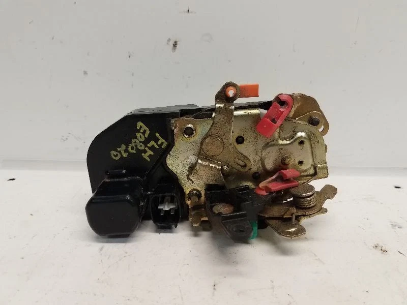 Jeep Grand Cherokee 2002 conductores pestillo puerta delantera izquierda - eléctrico Foto 1 de 3