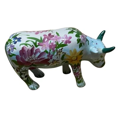 Estatuilla de vaca floral pintada vintage TM y 2000 CPH cerámica cuernos azules verdes Foto 1 de 4