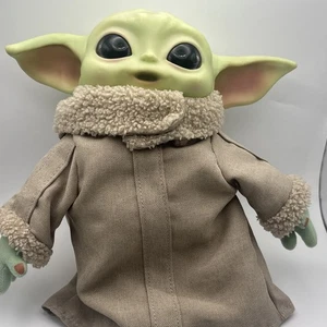 Mattel Star Wars Bambino Yoda Il Mandaloriano Peluche Giocattolo Parlante 11 nel Modello HBX33 - Foto 1 di 4