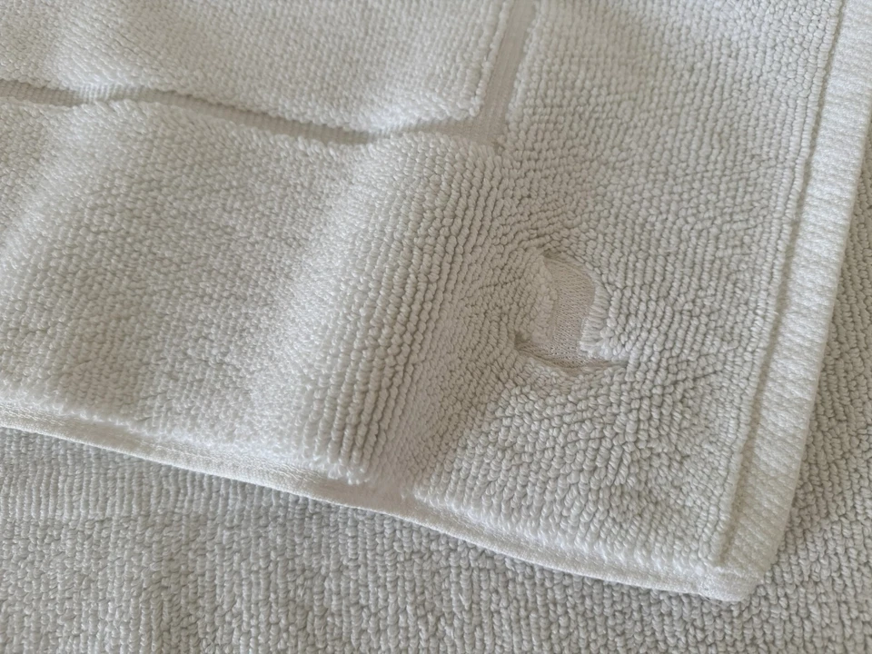 * * MÖVE * * Badteppich Basic 100% Baumwolle Square 60cm Weiss NEUw. - Bild 1 von 3