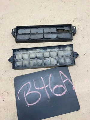 1981 1987 CHEVROLET GMC C10 K10 K5 K30 ДВЕРНАЯ ПАНЕЛЬ СВЕЖИЙ ВОЗДУХ КАБИНЫ ВЕНТИЛЯЦИОННЫЕ ОТВЕРСТИЯ ИСПОЛЬЗОВАТЬ - Изображение 1 из 4