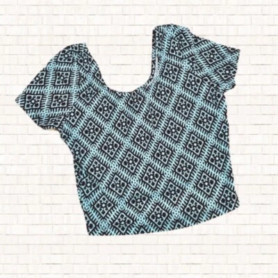 Crop Top • Macy’s Azul Neón Estampado Azteca Camiseta Ajustada Jrs Mediana Usada en Excelente Condición OBO Foto 1 de 4