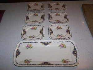 VINTAGE H & K TUNSTALL LARGE 13'' SANDWICH / SWEET TRAY & 6 TEA / BREAD PLATES - Picture 1 of 8